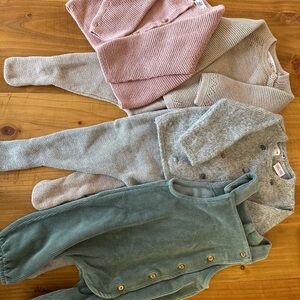 Zara baby clothes in Pink, Gray, Beige, and Green. 1-3m